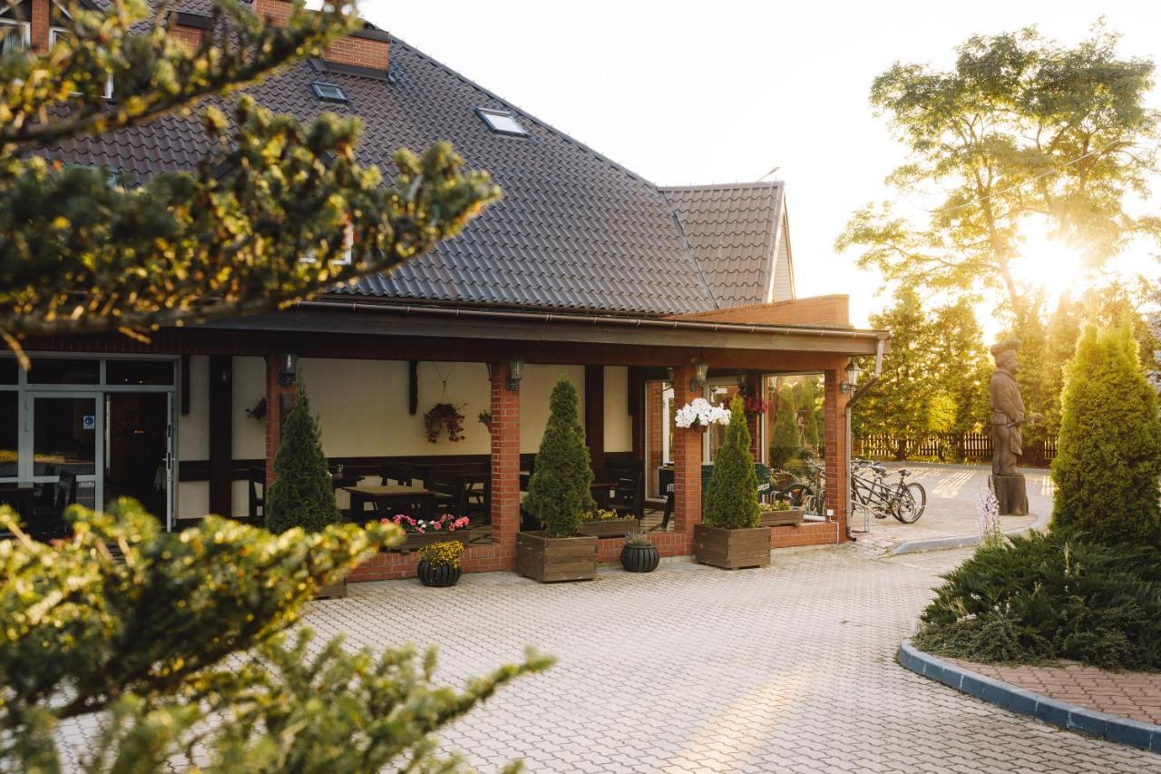 Holiday Stary Folwark Exterior photo
